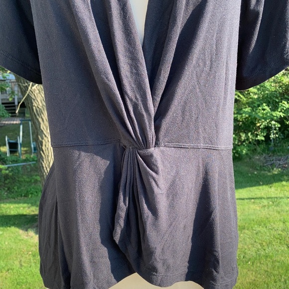 ⚜️Free People Black Short Sleeve Choker Neck Blouse! - Picture 2 of 8